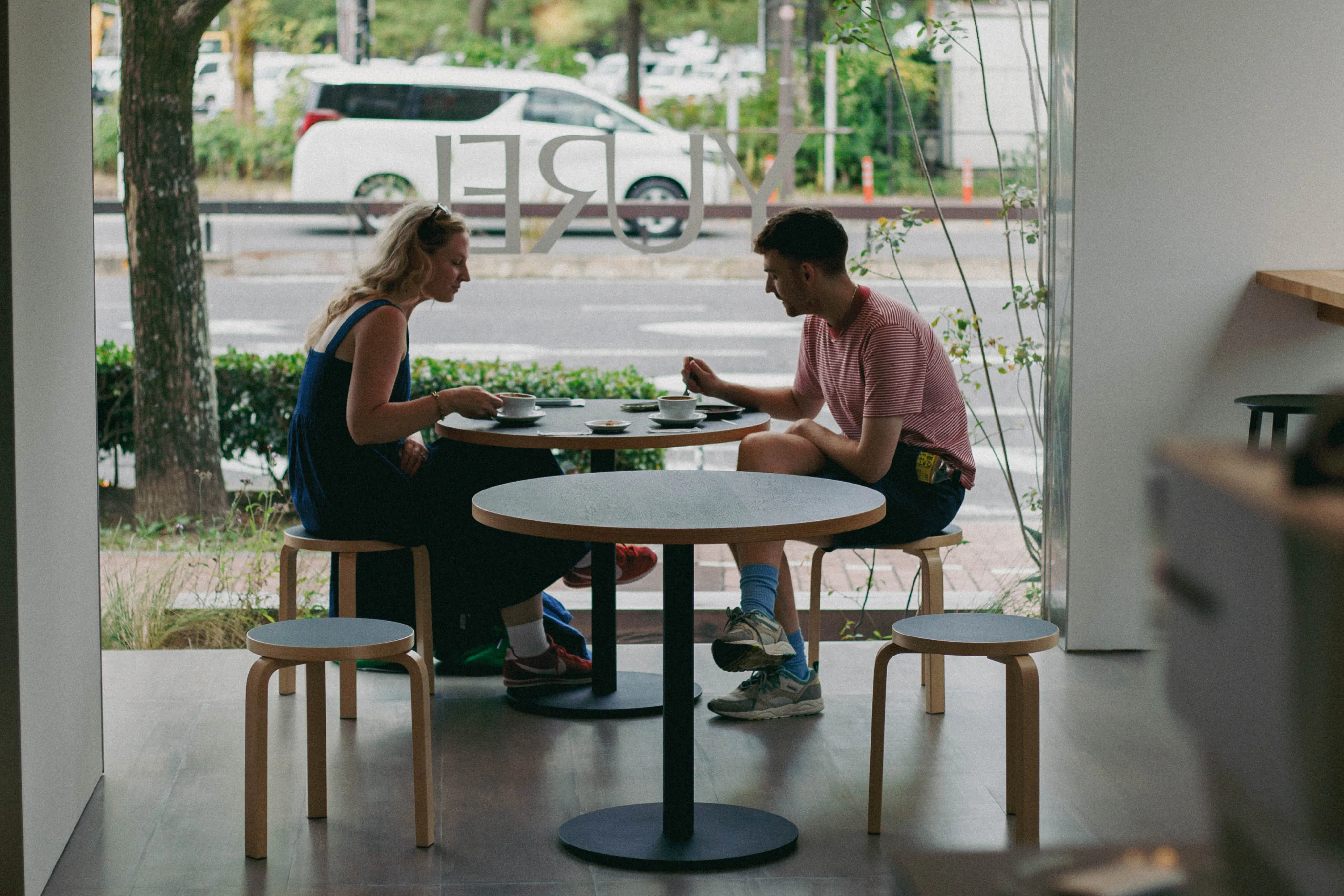 Hayley and I eating coffee and Cake in Japan